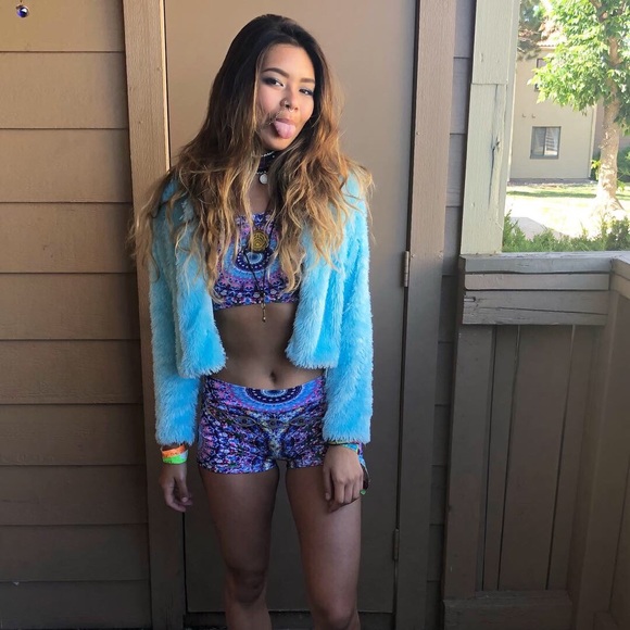 * SOLD * - Picture 2 of 5